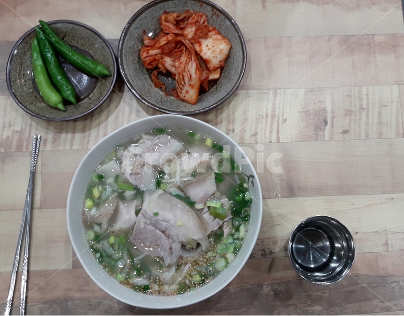 한식,고기국수,한국음식점,한국국수,제주도고기국수,음식,식재료,요리,food,cook,meal,dishes,food reserves,한식,한국음식,한국요리,korean food,korean dishes,korean meal,korean cook