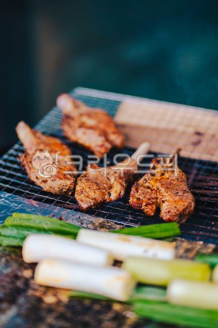 food,음식,meat,고기,양고기,sheep,돼지고기,pork,bbq,바베큐,cooking,요리,grilling