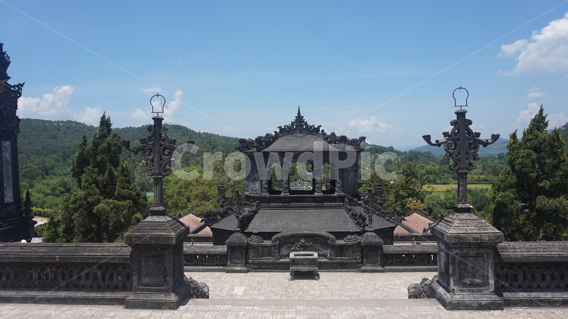 베트남,후에,카이딘,카이딘왕릉,유적,베트남유적,동남아,전통,랜드마크,landmark,tourist attraction,해외,외국,세계,foreign,oversea,world,세계랜드마크,해외랜드마크,외국랜드마크,world landmark,world tourist attraction,건축물,건물외관,exterior,building,structure,architecture,construction,cross,가로 질러 가다