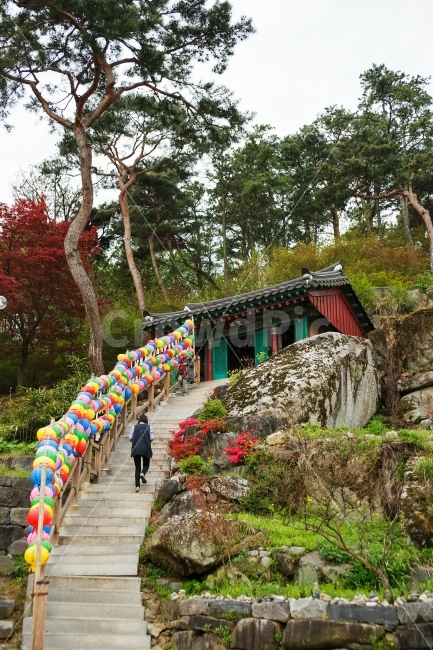 관촉사,암자,초파일,부처님오신날,논산,문화,한국전통,한국문화,korean traditional,korean culture,자연,풍경,nature,landscape,종교,신앙,religion,belief,faith,outdoors,옥외,building,건물