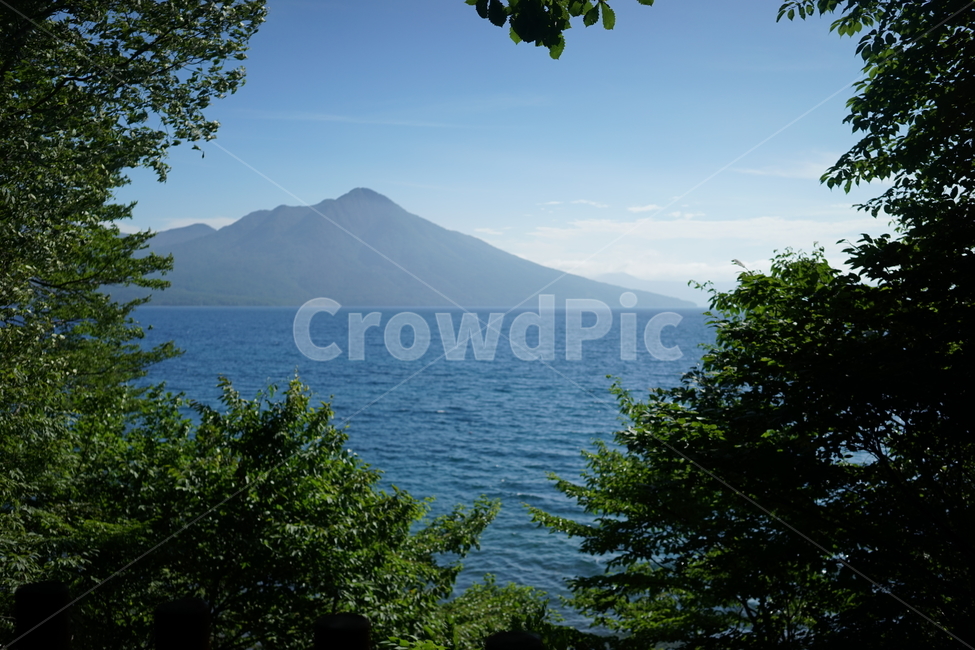 호수,자연,일본,홋카이도,시코츠호수,자연,풍경,nature,landscape,land,땅,outdoors,옥외,shoreline,해안선,water,물,sea,바다,ocean,대양