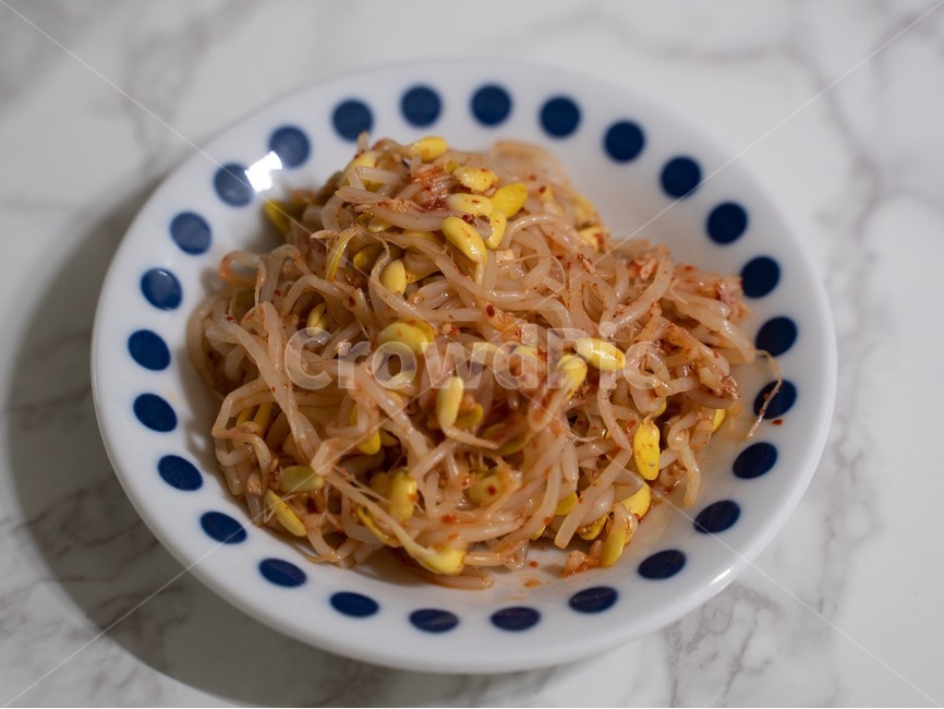 콩나물,콩나물무침,무침,음식,반찬,food,음식,식재료,요리,food,cook,meal,dishes,food reserves,한식,한국음식,한국요리,korean food,korean dishes,korean meal,korean cook