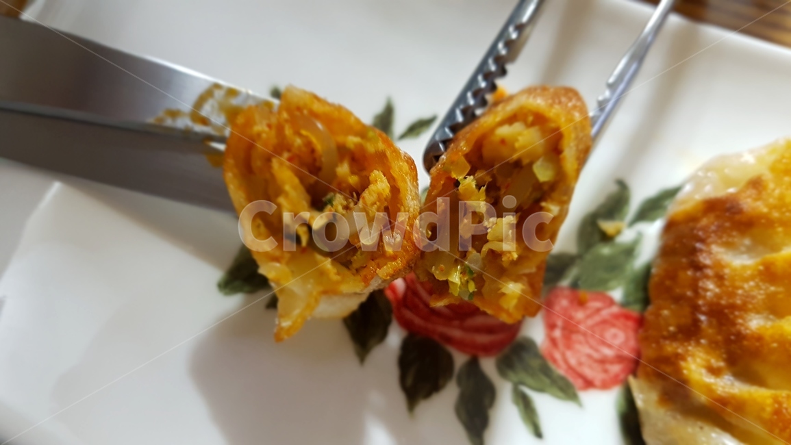 만두,군만두,김치군만두,만두속,김치만두,김치만두소,술안주,음식,음식,식재료,요리,food,cook,meal,dishes,food reserves