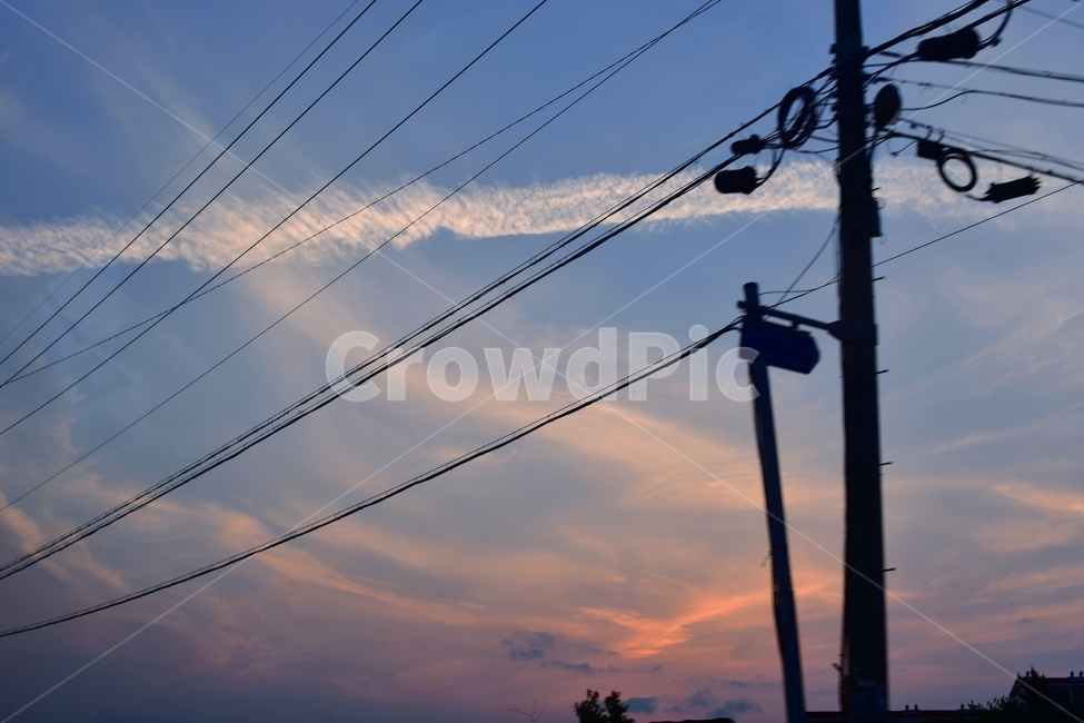 풍경,자연,하늘,노을,구름,sunset,일몰,전봇대,파랑,파랑하늘,붉은노을,감성,여름감성,실루엣,그림자,silhouette,shadow,에너지산업,energy industry,utility pole,전신주,cable,케이블,power lines,전력선,electric transmission tower,송전탑