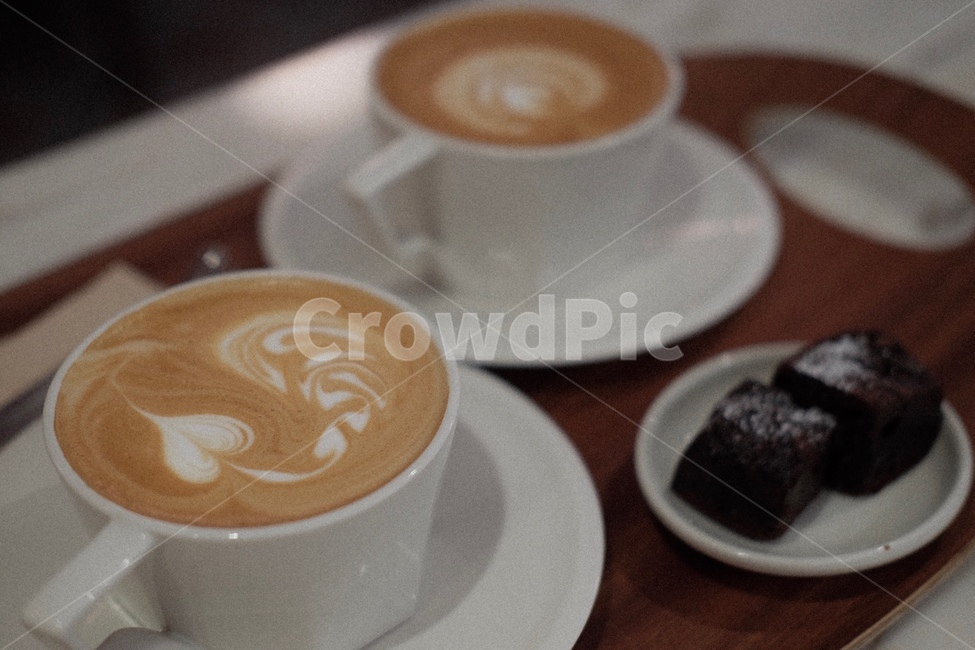 커피,라떼,하트,컵,cup,saucer,cake,latte,coffee,커피,카페,coffee,cafe,감성,sensible,feeling