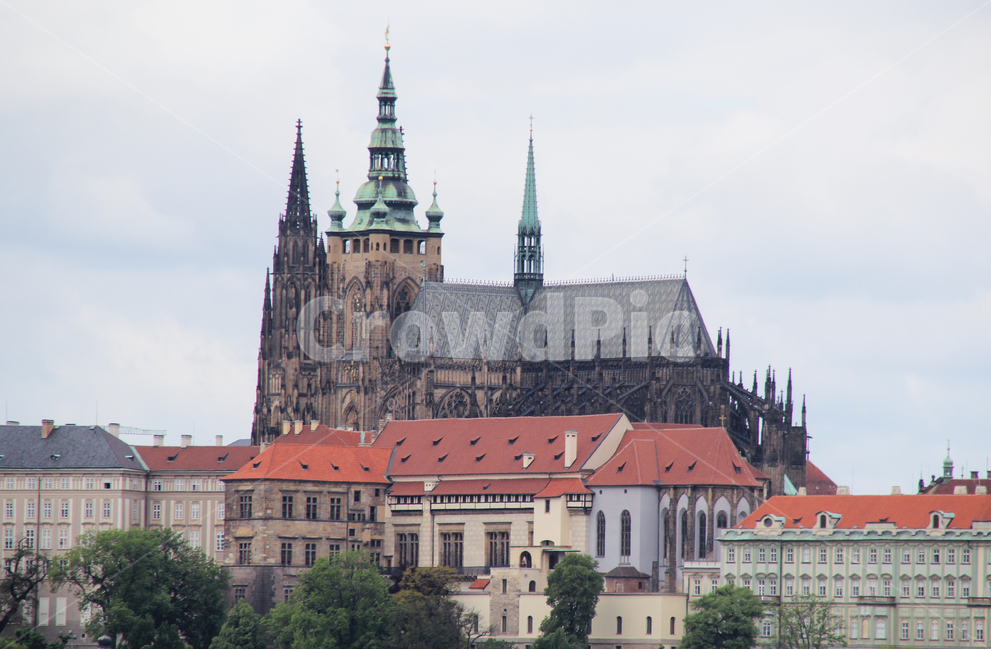 체코,프라하,성비투스대성당,프라하성,성당,대성당,비투스,웅장한,랜드마크,빌딩,건축,건축물,종교,유산,문화,문화유산,유명,명소,관광명소,붉은,지붕,유럽,여행지,풍경,경치,도시,중세도시,중세건축,관광지,고딕,고딕양식,성비토대성당,흐린,구름,우중충한,우울한,동유럽,붉은지붕,구시가지,올드타운,관광지구,도시,풍경,city,landscape,랜드마크,landmark,tourist attraction,해외,외국,세계,foreign,oversea,world,세계도시풍경,해외도시풍경,외국도시풍경,world cityscape,세계랜드마크,해외랜드마크,외국랜드마크,world landmark,world tourist attraction,building,건물,steeple,뾰족한 탑,tower,탑,spire,첨탑,architecture