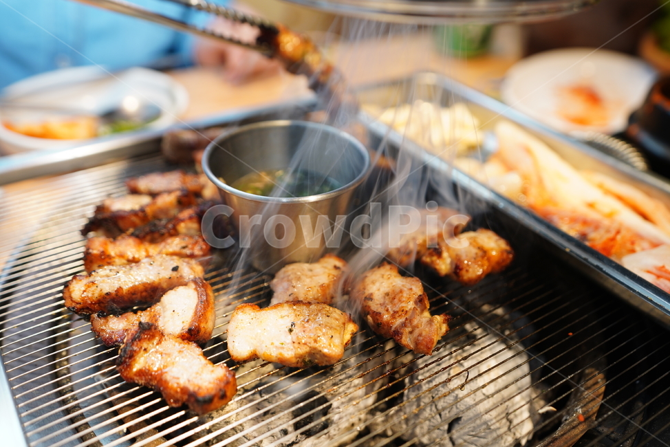 고기,삼겹살,안주,식사,육식,육류,돼지고기,먹거리,먹방,음식,한식,food,구이