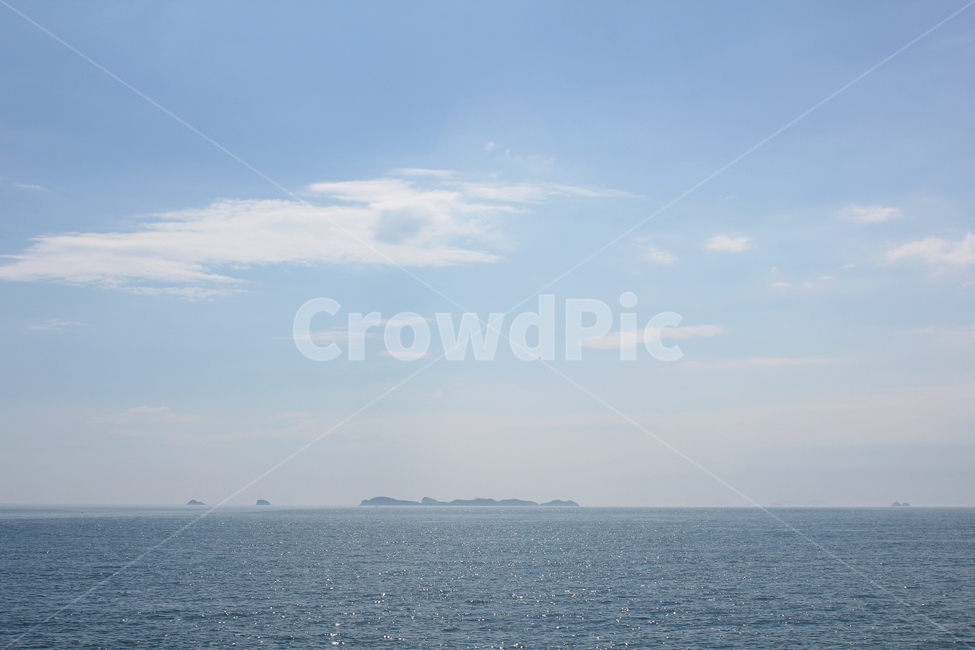 맑은,스카이,표면,수평선,beach,blue,cloud,coast,coastline,day,far,island,mountain,nature,ocean,sea,sky,water,wave,하늘,구름,파랑,블루,먼산,산,섬,바다,물결,푸른바다,풍경,자연,낮,파란색,물,바닷물,아쿠아,에메랄드빛,에메랄드,반짝임