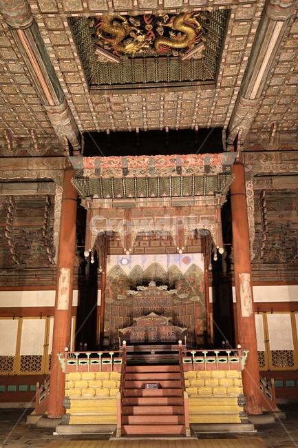 덕수궁,중화전,닫집,전통,궁궐,건축,한국전통,한옥,랜드마크,landmark,tourist attraction,한국랜드마크,한국관광지,한국명소,korea landmark,korea tourist attraction,건축물,건물외관,exterior,building,structure,architecture,construction
