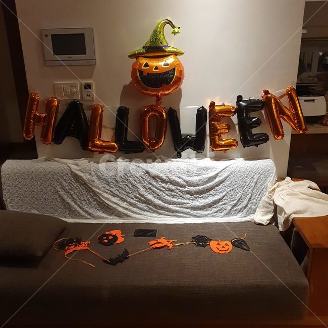 wood,나무,견목,hardwood,flooring,floor,바닥,블루원,경주,기념일,500일,파티,모임,소파,할로윈,halloween,기념,specialday