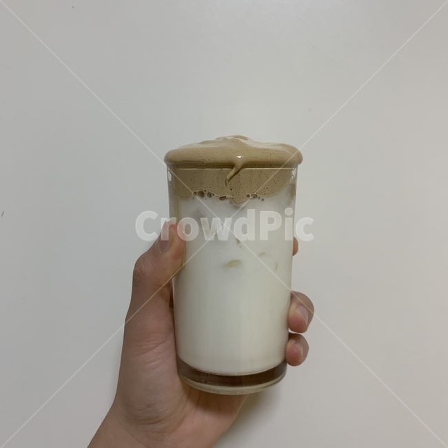 drink,latte,달고나,달고나라떼,라떼,홈카페