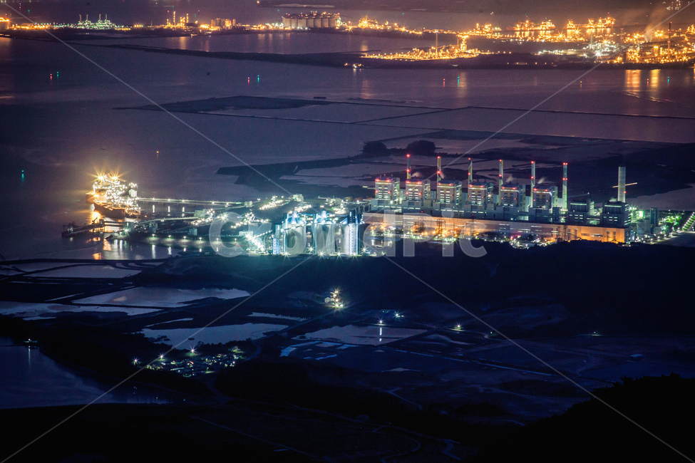 야경,밤,저녁,풍경,공장,factory,night,nightphotography,landscape,바다,sea,건물,건축물,building,structure,nature,자연,outdoors,옥외,경치,scenery,aerial view,조감도