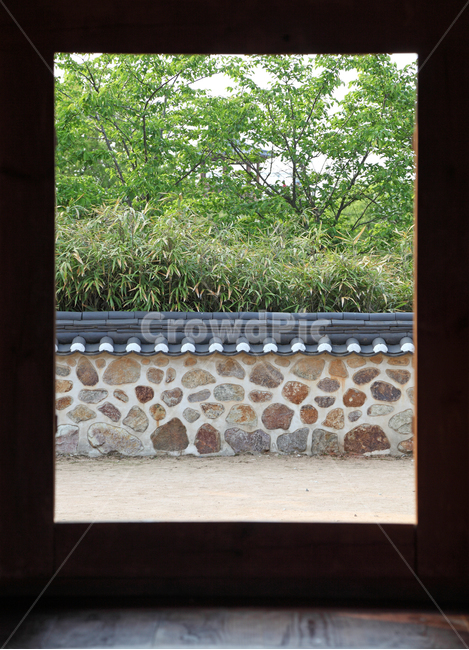한옥,방,담,담장,돌담,민속,한국,전통,한국전통,나무,숲,자연,마당,배경,백그라운드,문,창,건축,건축물,전통건축,한국전통,한국문화,korean traditional,korean culture,건축물,건물외관,exterior,building,structure,architecture,construction