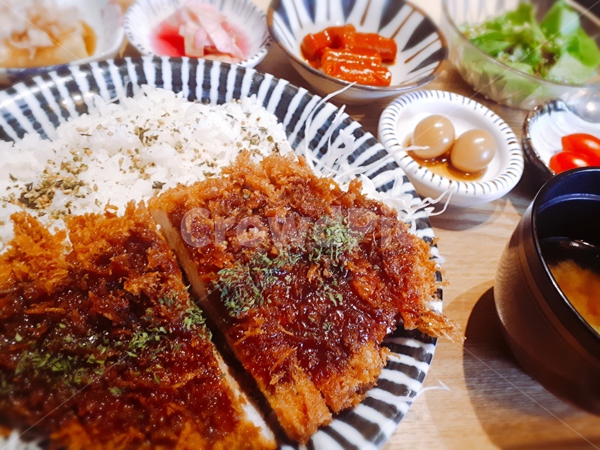 음식,일식,돈가스,돈가스정식,일식정식,음식,식재료,요리,food,cook,meal,dishes,food reserves,육류,고기,meat,일식,일본음식,일본요리,Japanese food,Japanese dishes,Japanese meal,Japanese cook