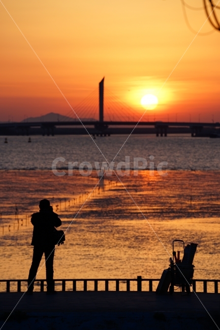 역광,일몰,sunset,사진찍는남자,오이도,해질녘,자연,풍경,nature,landscape,도시,city,사람,인물,인간,human,person,인물실루엣,사람실루엣,character silhouette,human silhouette,사진작가,포토그래퍼,photographer