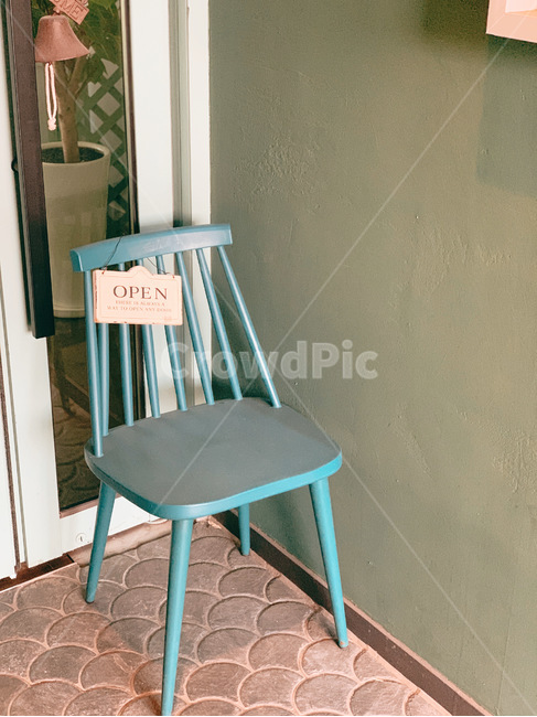 furniture,가구,chair,의자,green,color,초록,인테리어,카페,cafe,분위기,감성