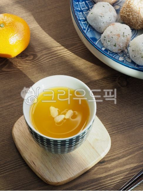 Sikhye,wellnessdrink,yellow,sikhye,porcelaincup,sweetdrink,sweetpumpkin,sweetpumpkinsikhye,wellbeing,beverage,Sweet pumpkin,Korean drinks,pine nut,traditionalfood,organic,Wellbeing drink,Sweet pumpkin sikhye,food,sweet drink,porcelain cup,koreandrink,Chus