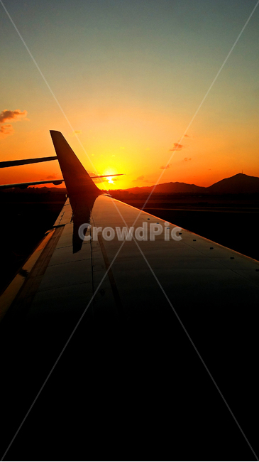 석양,비행기,풍경,노을,airport,공항,outdoors,교통,교통수단,traffic,transportation