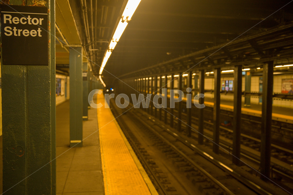 business,city,dark,light,manhattan,metro,modern,newyork,nycsubway,public,station,subway,train,transport,transportation,tunnel,underground,urban,usa,vehicle,기차역,교통,기차,지하철,뉴욕,미국,선로