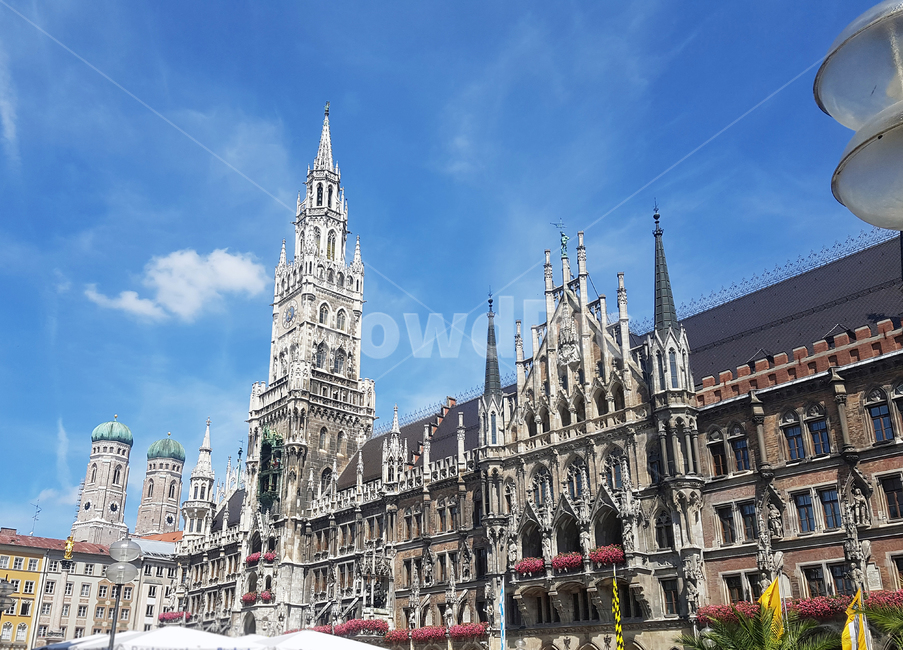 공공기관,공공장소,건물,시청,풍경,뮌헨,배경,독일,germany,germany,랜드마크,landmark,tourist attraction,해외,외국,세계,foreign,oversea,world,세계랜드마크,해외랜드마크,외국랜드마크,world landmark,world tourist attraction,건축물,건물외관,exterior,building,structure,architecture,construction,downtown,도심,town,도시,urban,어반,city,시티,spire,첨탑,steeple,뾰족한 탑,tower,탑,metropolis,중심지