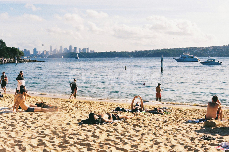 바다,해변,일광욕,선탠,여유,여유로움,tanning,beach,비치,모래사장,모래,감성,감성사진,필름사진,물결,도시,자연,여름,휴가,여름휴가,해변,바다,beach,sea
