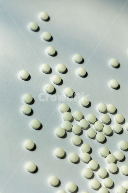 care,closeup,dose,drug,green,health,healthy,illness,medical,medicament,medication,medicine,nutrition,pharmaceutical,pharmacy,pill,prescription,tablet,vitamin,white,약,비타민,알약,캡슐,치료약