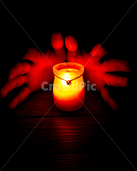 캔들,불빛,어둠,무서움,따뜻함,손,양초,candle,연출