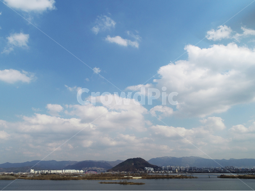 춘천,소양강,의암호,강원도,호수,lake,sky,풍경,드론,drone,chuncheon,자연,풍경,nature,landscape,도시,city,한국도시풍경,한국도시경관,korea cityscape,outdoors,옥외,land,땅,shoreline,해안선,water,물,ocean,대양,sea,바다,coast,연안