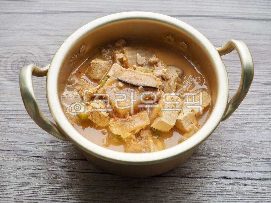 beanfood,cookingingredients,soybean paste,soybean food,miso,Korean traditional food,fermented food,wellbeing,Korean food,Wellbeing food,bean,koreanfood,Cheonggukjang,fermentedfood,Cheonggukjang stew,Korean,cooking ingredients,koreantraditionalfood,brown,k