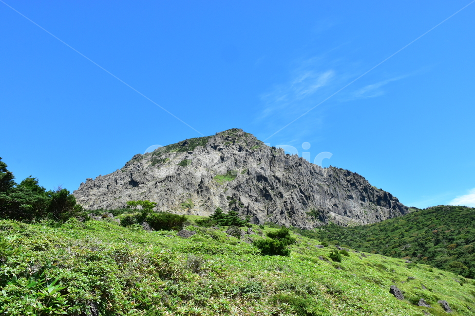 영실,한라산,제주,기암괴석,절경,자연,풍경,힐링,여름,계절,탐방,등산,남벽,윗세오름,season,nature,landscape,한국자연풍경,한국자연경관,korea,naturelandscape,제주도,jeju,jejuisland,자연,풍경,nature,landscape,한국자연풍경,한국자연경관,korea nature landscape,제주도,jeju,jeju island,outdoors,옥외,hill,언덕