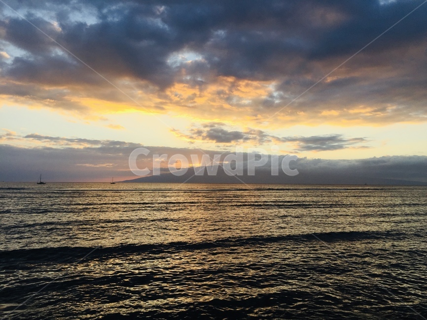 자연,하늘,일몰,붉은하늘,sky,바다,sunlight,구름,자연,풍경,nature,landscape,outdoors,옥외,dawn,새벽,red sky,붉은 하늘,sunset,dusk,황혼,햇빛