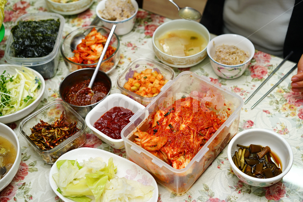 김치,한국,한국사람,한국음식,코리아,배추,채소,반찬,우리음식,음식,푸드,한식,집밥,먹거리,먹방,일상,스냅,우리것,매콤,입맛,음식,식재료,요리,food,cook,meal,dishes,food reserves,한식,한국음식,한국요리,korean food,korean dishes,korean meal,korean cook