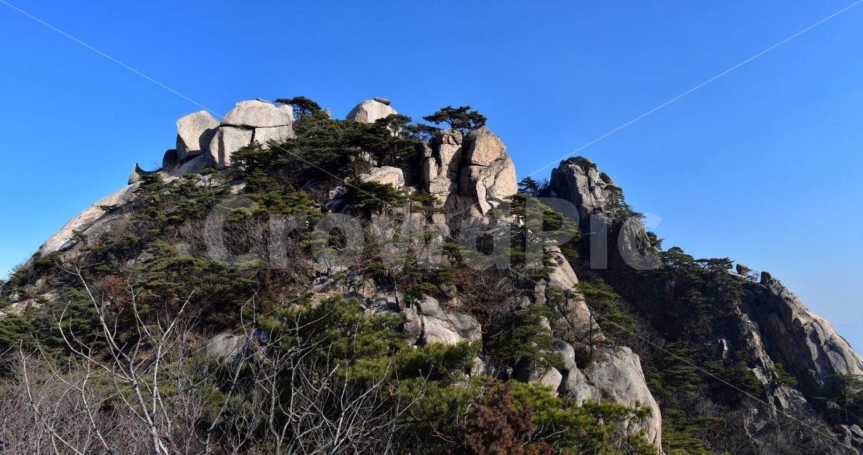 도봉산,풍경,자연,국립공원,산,명산,힐링,바위,기암,등산,맑음,파란하늘,파노라마,마운틴,mountain,nature,오봉,여성봉,역광,햇살,겨울풍경,겨울,북한산,삼각산,북한산국립공원,비경,암봉우리,뷰티플,감성,자연,풍경,nature,landscape,한국자연풍경,한국자연경관,korea nature landscape,outdoors,옥외,cliff,낭떠러지
