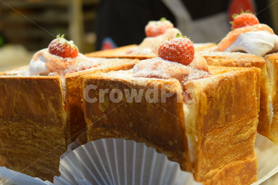 빵,먹을거리,간식,딸기,길거리음식,빵,bread,디저트,간식,후식,dessert,snack