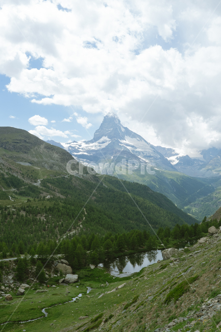 스위스,유럽,숲,자연,산,눈덮힌산,풍경,하늘,마테호른,mountain,nature,forest,swiss,sky,snow,경치,휴식,힐링,황홀