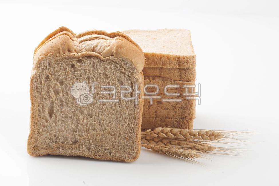 Bread,Bread,Rye Bread,Snack,Bakery,Flour,Confectionery,Baking,Toast,Food,Food