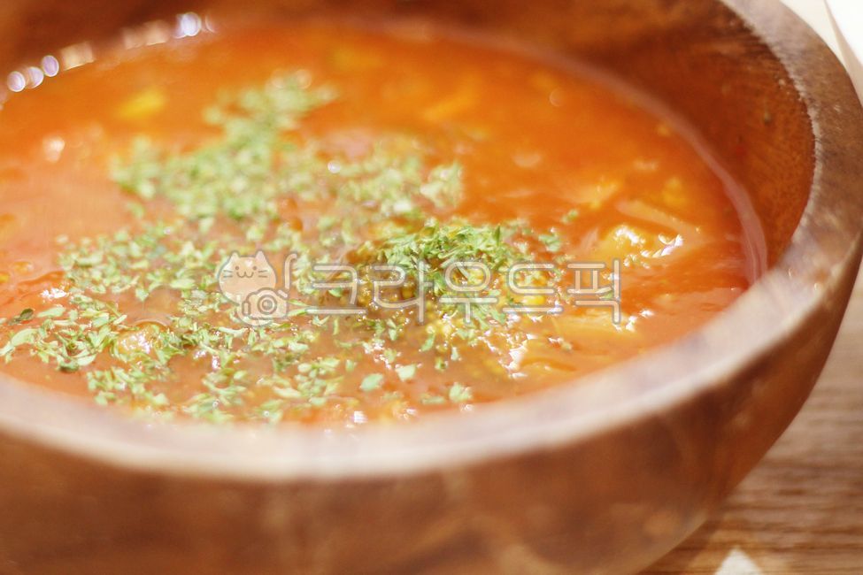 토마토수프,수프,토마토요리,토마토,food,soup,dish,접시,음식,meal,식사,dowl,그릇