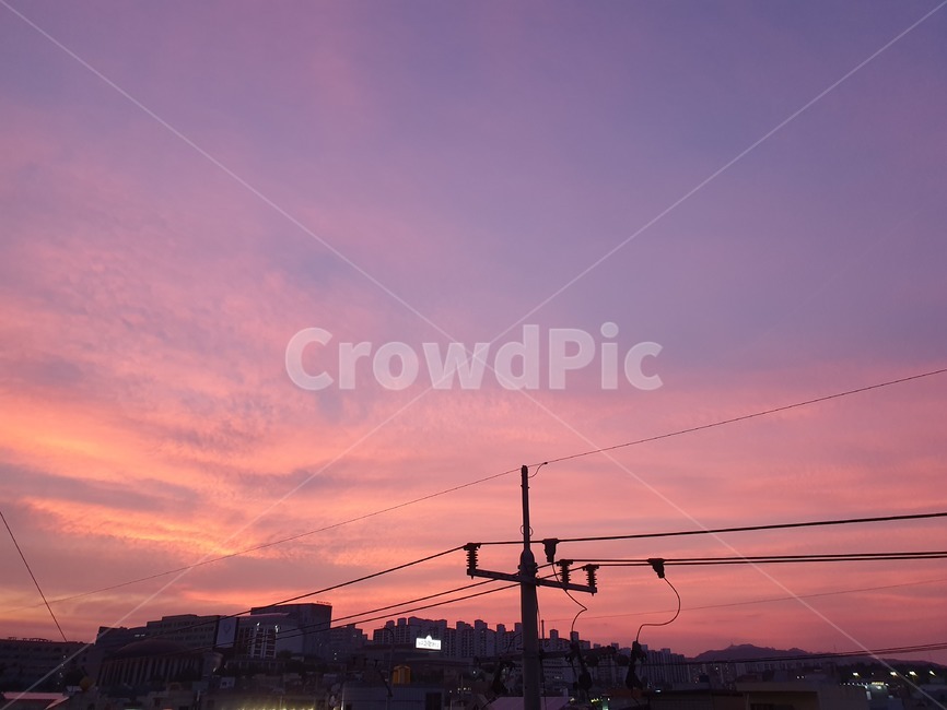 노을,핑크구름,구름,해질녘,풍경,야외,따뜻함,분홍색,핑크,노을풍경,하늘풍겅,하늘,신기한구름,가을