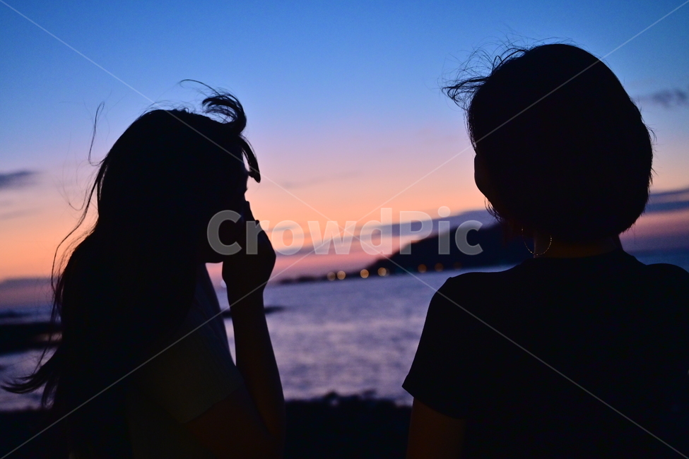 silhouette,실루엣,인간,person,사람,human,노을,사람,인물,인간,human,person,인물실루엣,사람실루엣,character silhouette,human silhouette,친구,우정,friendship,companion,감성,sensible,feeling