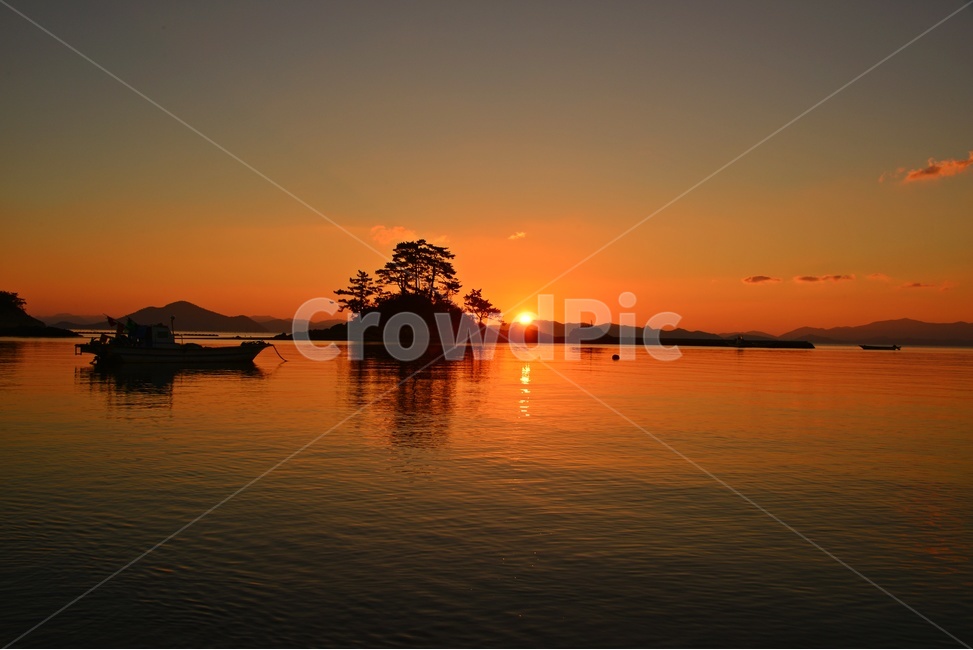 nature,자연,sunlight,햇빛,outdoors,옥외,light,flare,플레어,sky,하늘,dawn,새벽,redsky,붉은하늘,장흥,소등섬,정남진,소등섬일출,아침,해돋이,여명,sea,바다,water,물,shoreline,해안선,해변,해안
