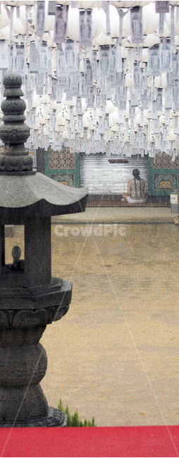 절,불교,탑,비,기도,종교,물,패턴,대기,소망,temple,buddhism,pagoda,rain,prayer,religion,water,pattern,wait,hope,소나기,보살,연등,여신도,법당,기원,하안거,수행,불교건축,앉음,불자,세로촬영,뒷모습,1명,1사람,여성,여자,아주머니,사찰,신앙,극락왕생,여름,오후,블러,노이즈,흐림,우기,봉은사,천년고찰,고찰,발원,도량,석탑,3층석탑,참선,좌선,참선수행,불탑,파고다,마루,마당,기다림,키워드변경,종교,신앙,religion,belief,faith