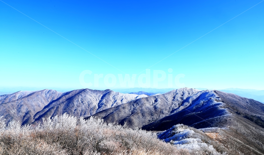 소백산,국망봉,산,능선길,길,산행,겨울,계절,winter,season,자연,풍경,nature,landscape,outdoors,옥외,mountain,mountain range,산맥