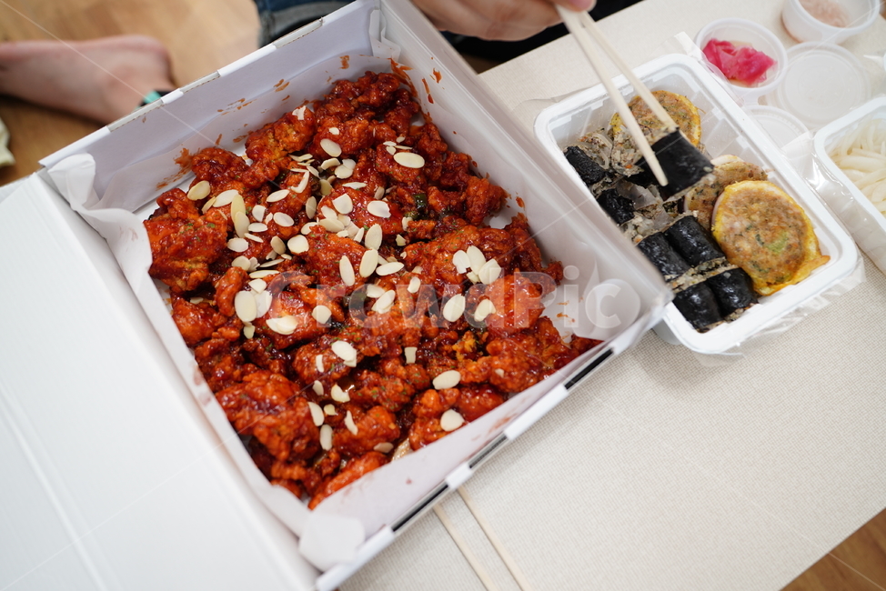 닭강정,간식,먹거리,안주,음식,육식,육류,닭,고기,푸드,food,음식,식재료,요리,food,cook,meal,dishes,food reserves