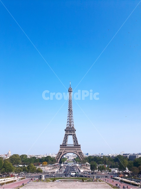 에펠탑,프랑스,eiffeltower,france,건축물,monument,landscape,french,배경화면,background,나무,풍경,하늘,파란하늘,bluesky,sky,랜드마크,landmark,tourist attraction,해외,외국,세계,foreign,oversea,world,세계랜드마크,해외랜드마크,외국랜드마크,world landmark,world tourist attraction,architecture,tower,탑,spire,첨탑,building,건물,steeple,뾰족한 탑