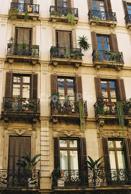 유럽,유럽골목,바르셀로나,유럽건물,europe,europestreet,barcelona,필름,필름사진,film,window,창문