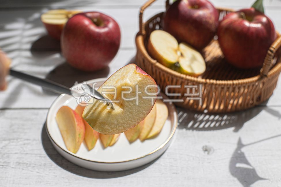 apple,fruit,red apple,autumn