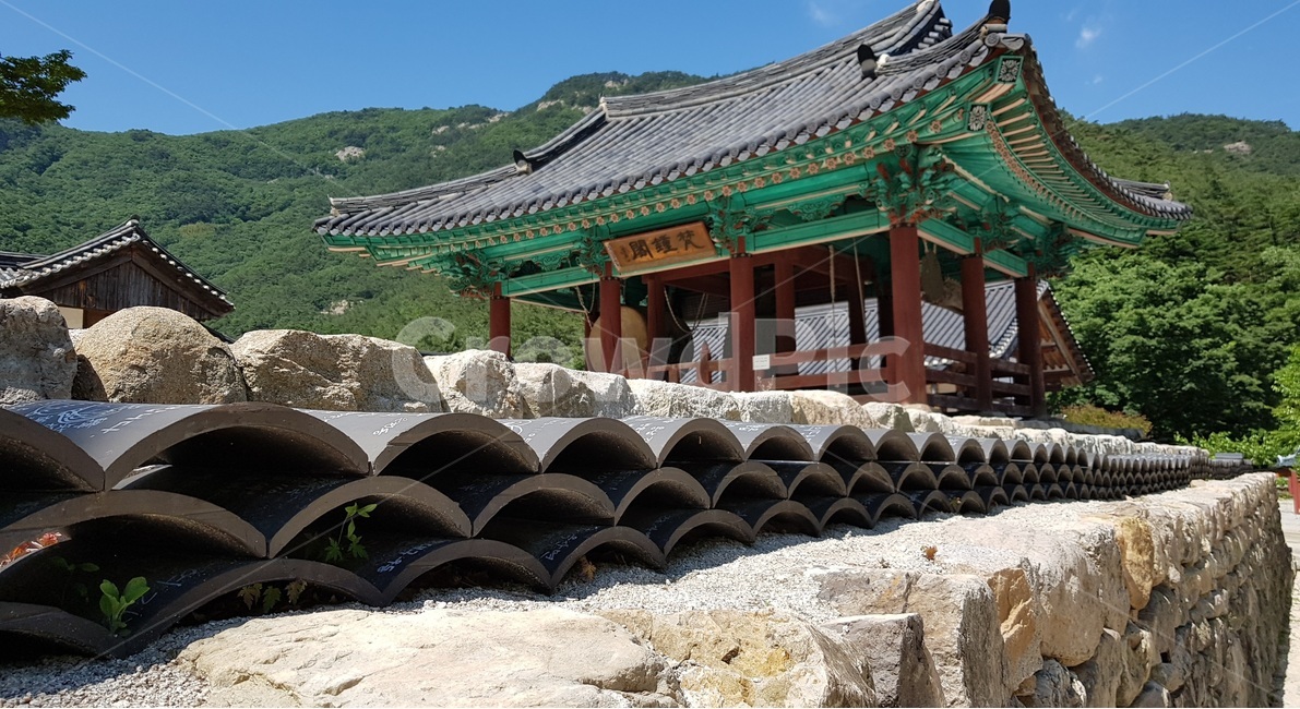 기와,기와장,소원,하늘,날씨,한국전통,한국문화,korean traditional,korean culture,건축물,건물외관,exterior,building,structure,architecture,construction