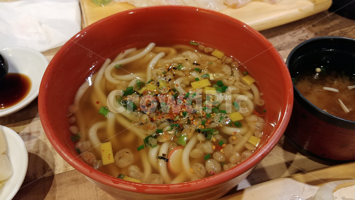 우동,면,면요리,건더기,국물요리,플레이팅,일식,일본음식,식재료,요리,cook,food,meal,음식,dishes,japanesefood,음식,식재료,요리,food,cook,meal,dishes,food reserves,면류,면요리,noodles