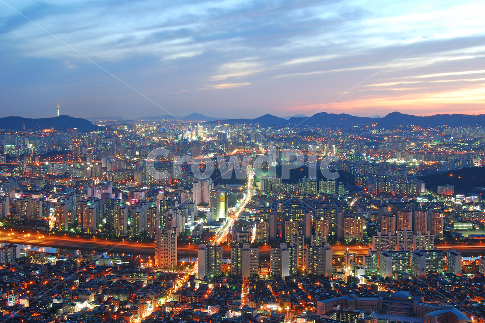 야경,도시,도심,대도시,서울,풍경,아파트,빌딩,고층빌딩,부동산,도로,스카이라인,하늘,노을,배경,백그라운드,남산,타워,남산타워,서울타워,산,하이뷰,하이앵글,탑뷰,탑앵글,도시풍경,도시야경,파노라마,불빛,동대문구,한국,야경,밤,풍경,nightscape,night,landscape,한국도시풍경,한국도시경관,korea cityscape
