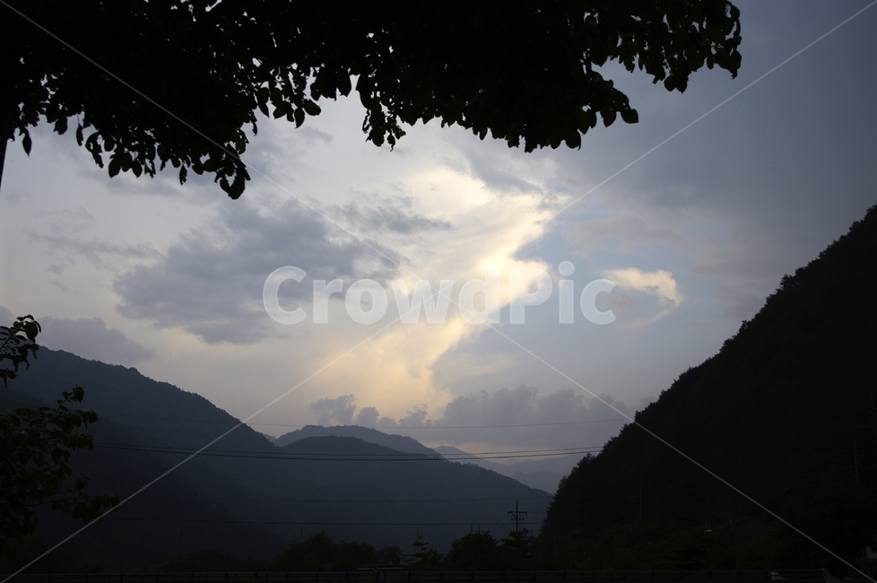 하늘,구름,그림자,산,풍경,자연,풍경,nature,landscape,outdoors,옥외,slope,경사,light,빛,flare,플레어